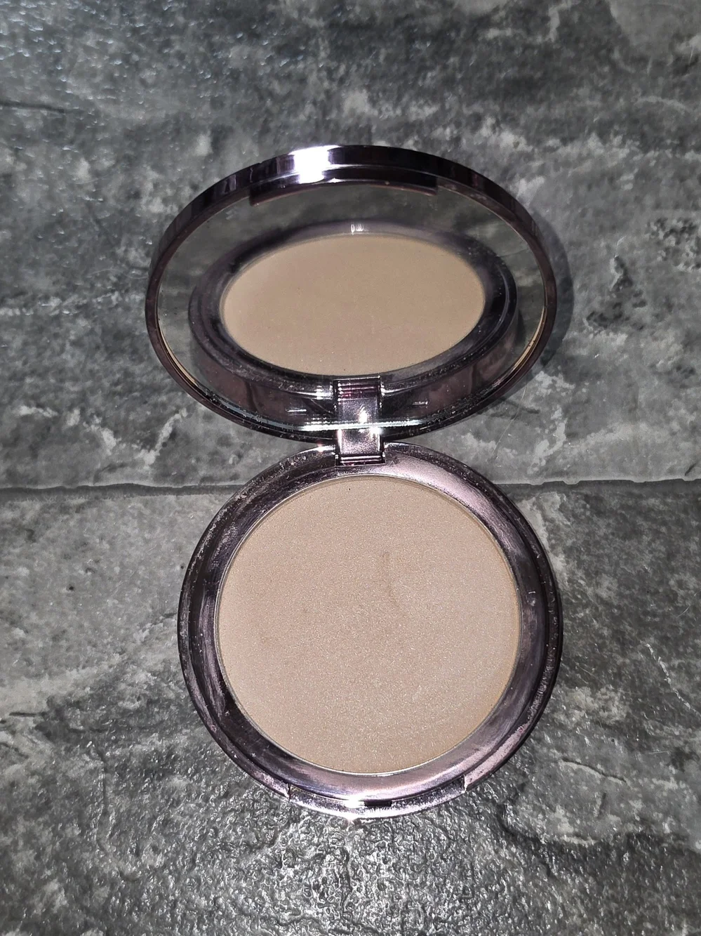 Girlactik Luminous Face Powder In Fair 0.32oz